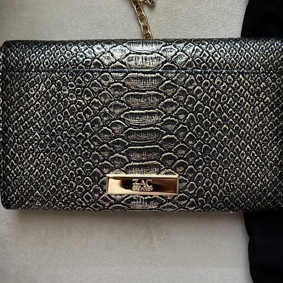Zac Posen Metallic Purse - Picture 3 of 12